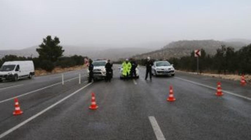 Sertavul Ge&ccedil;idi Ulaşıma Kapandı