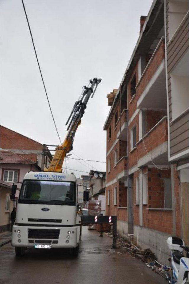 İnşaattan Düşen Suriyeli Hayatını Kaybetti