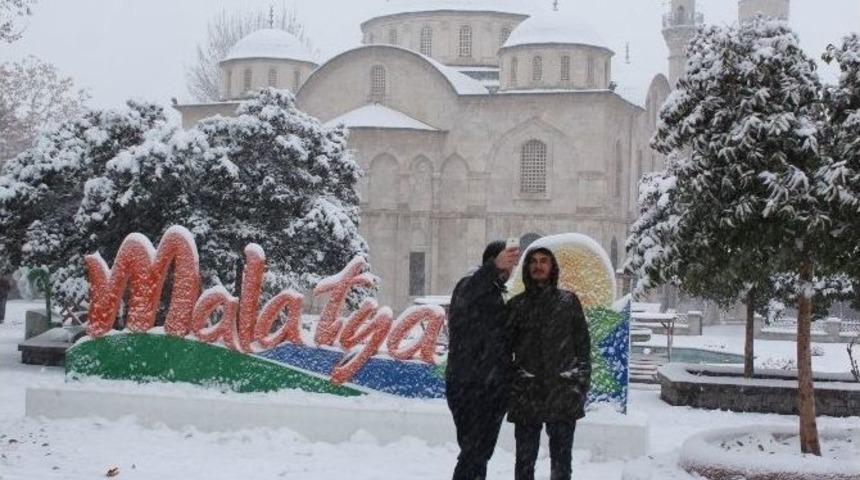Malatya&rsquo;da İki İl&ccedil;ede Okullar Tatil Edildi