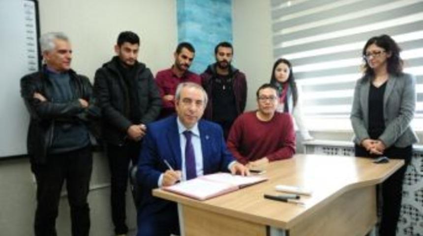 Yy&uuml; İle Fransa Rouen &Uuml;niversitesi Arasında İşbirliği Protokol&uuml;