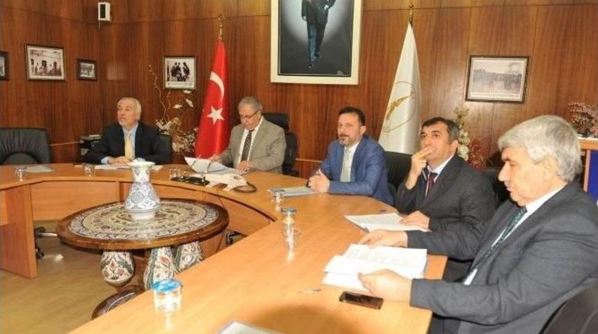 K&uuml;tahya&rsquo;da &rsquo;kamu, &Uuml;niversite Ve Sanayi&rsquo; &Uuml;retimde İş Birliği Yapıyor