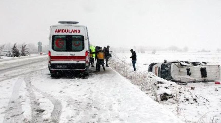 Elazığ'da Zincirleme Trafik Kazası: 18 Yaralı