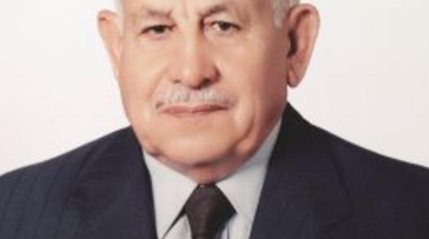 Merhum Mehmet Erdemoğlu Mezarı Başında Anılacak