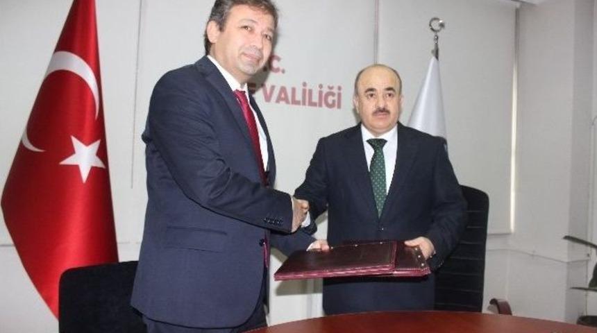 Kamu Hizmetlerinde Bin Y&uuml;k&uuml;ml&uuml; &Ccedil;alışacak