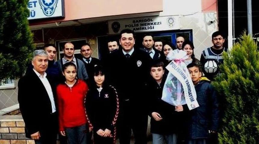 Sarıg&ouml;ll&uuml; &Ouml;ğrencilerden &rsquo;polisimizin Yanındayız&rsquo; Ziyareti