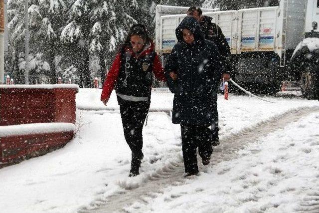 Elazığ Merkezli 5 İlde Fetö Operasyonu: 8 Gözaltı