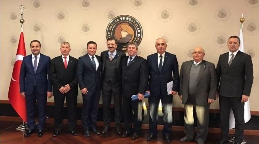 İzmir&rsquo;in Oda Başkanları Ankara&rsquo;ya &Ccedil;ıkarma Yaptı