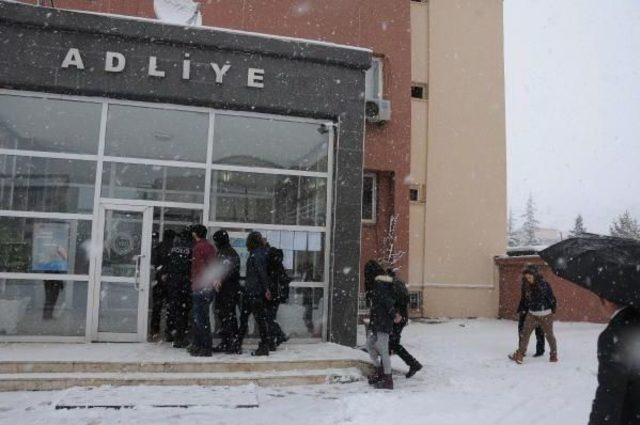 Hakkari'de Pkk Operasyonu Şüphelileri Adliyede