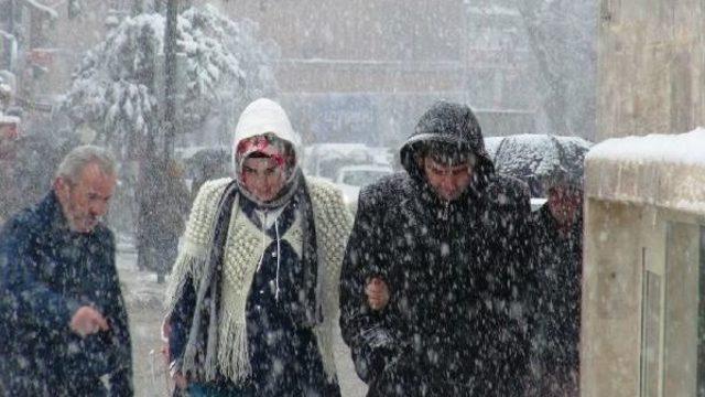 Malatya'da Iki Ilçede Okullara Kar Tatili