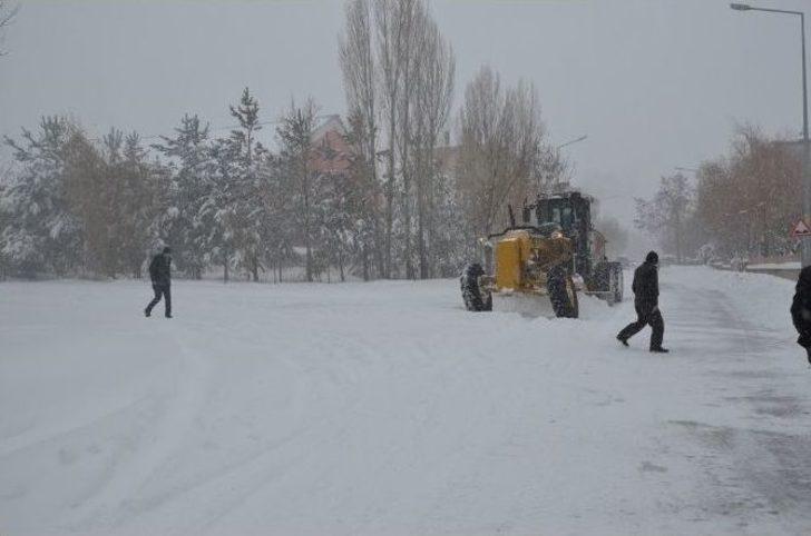 Palandöken Belediyesi’nden Kar Yağışına Anında Müdahale G1