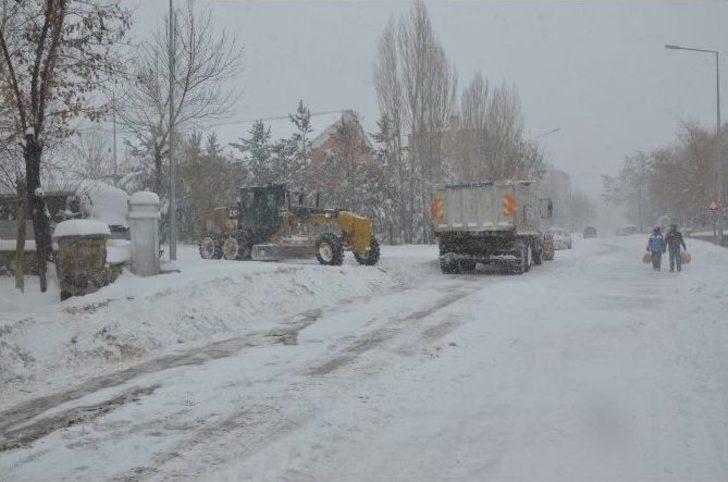 Palandöken Belediyesi’nden Kar Yağışına Anında Müdahale G4