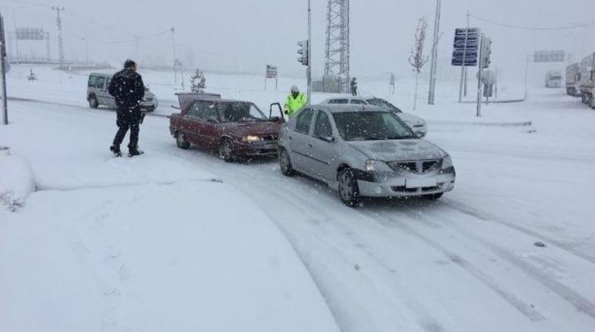 Patnos’ta Kar Yağışı