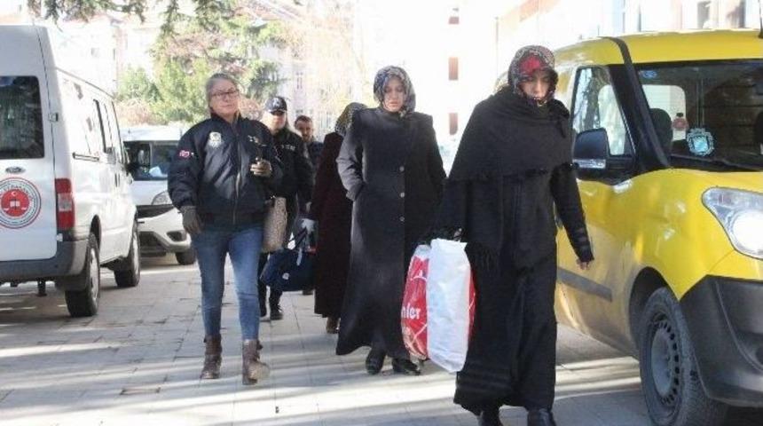 Tekirdağ’da Fetö’den Gözaltına Alınan 5 Kadın Adliyeye Sevk Edildi