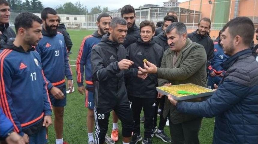 Atlı’dan Kozan Belediyespor’a Baklavalı Destek