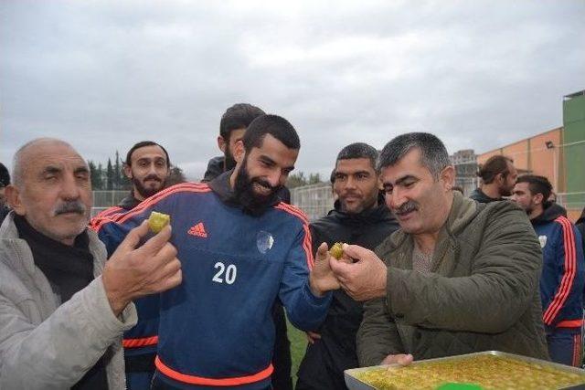 Atlı’dan Kozan Belediyespor’a Baklavalı Destek