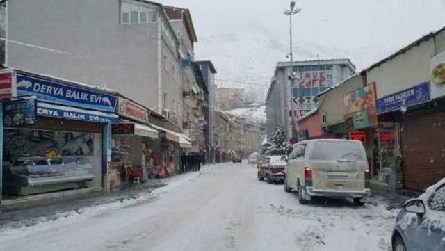 Doğu Karadeniz’De 874 Köy Yolu Ulaşıma Kapandı