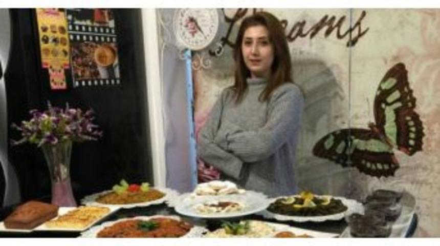 "yılbaşı İ&ccedil;in Şimdiden Yarım Ton Ev Yapımı Yaprak Sarma Siparişi Aldık"