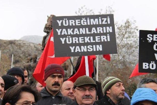 Amasya’Da Terör Protestosunda Ab Bayrağı Yaktılar