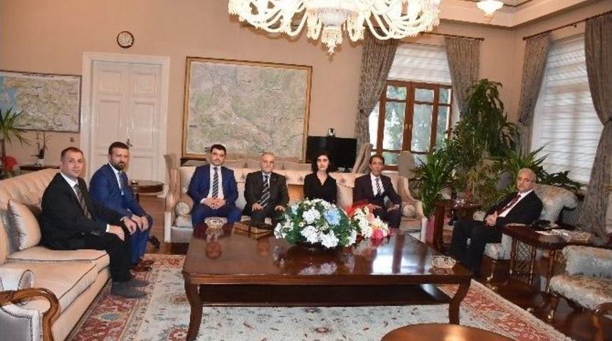 Mhp Şehzadeler&rsquo;den Vali G&uuml;ven&ccedil;er&rsquo;e Ziyaret