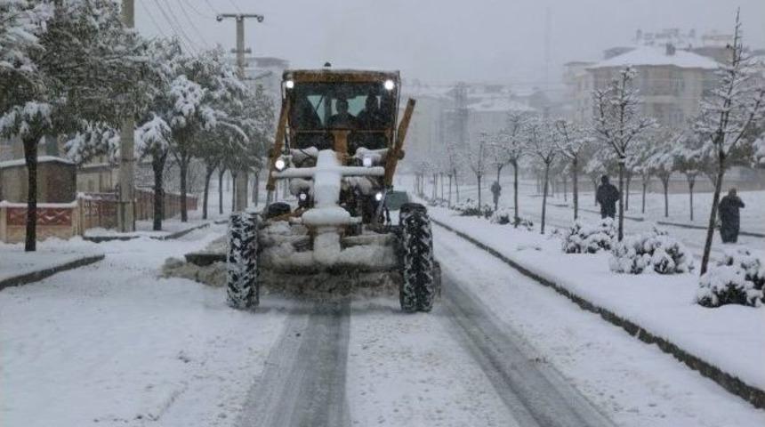 Elazığ Belediyesi 24 Saat Kar G&ouml;revinde