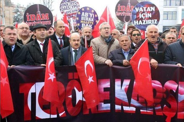 Düzce’de ’teröre Karşı Tek Yürek’ Yürüyüşü