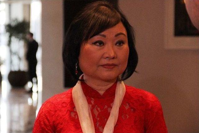 Vietnam Savaşı&rsquo;nın Simgesi Kim Phuc: &ldquo;bug&uuml;n Hala Aynı Durumda Olan &Ccedil;ocukları G&ouml;r&uuml;nce &Ccedil;ok &Uuml;z&uuml;l&uuml;yorum&rdquo; 1