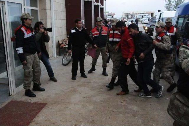 Ak&ccedil;akale de 16 Deaş lı Ter&ouml;rist Yakalandı (2) 1