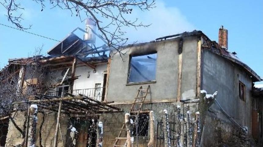 Epilepsi Hastası, Evdeki Yangında Can Verdi