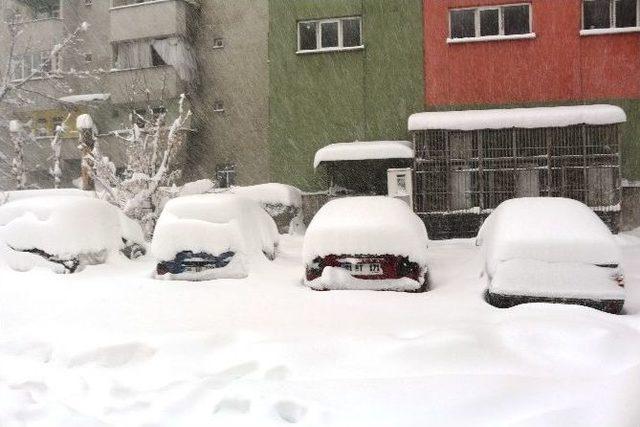 Ağrı’da Tüm Karayolları Kapatıldı