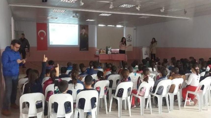 Miniklere &Ccedil;evre Bilinci Aşılanıyor