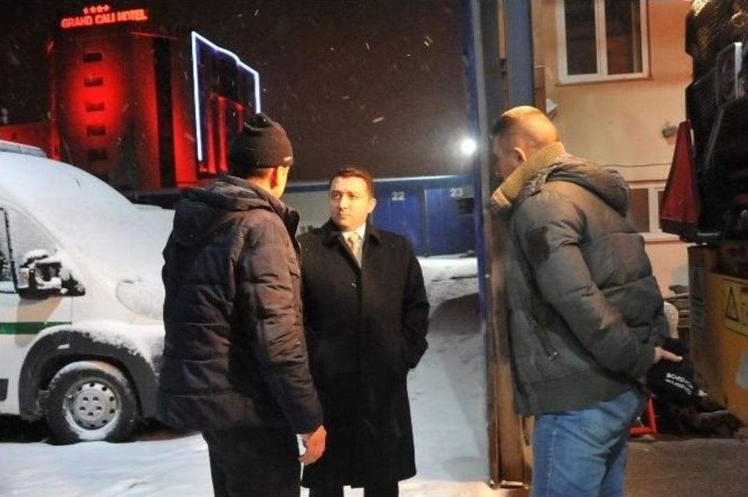 Başkan Bakıcı, Karla M&uuml;cadele Ekiplerinin Başında