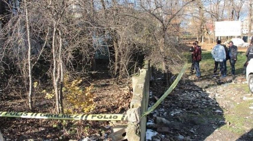 Boş Arazide Bulunan El Bombası Etkisiz Hale Getirildi