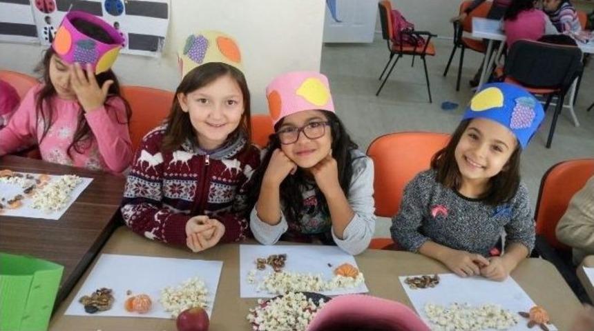 Efeler&rsquo;de Minikler &rsquo;tutum Yatırım Ve T&uuml;rk Malları Haftası&rsquo;nı Kutladı