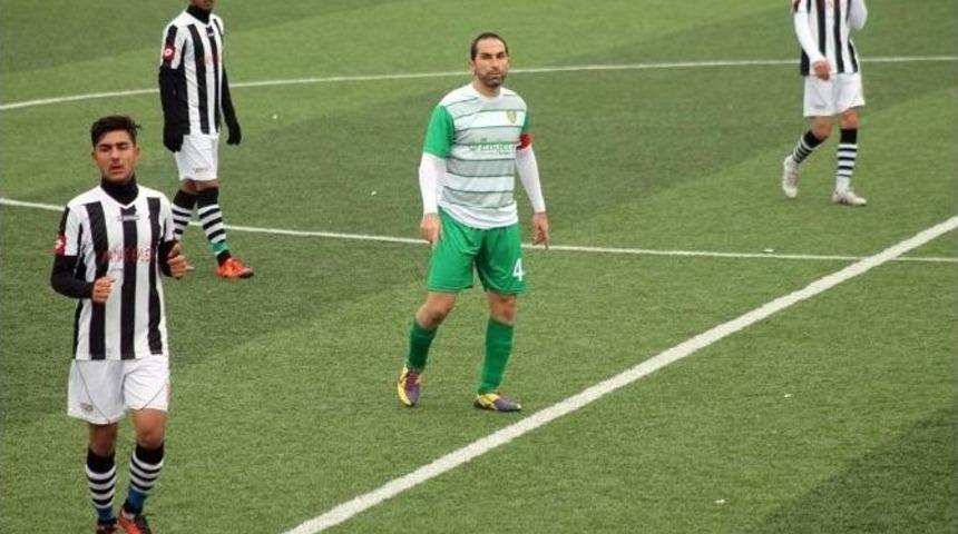 Fenerbah&ccedil;eli Volkan Demirel Ve Servet &Ccedil;etin İle Aynı Formayı Giydi