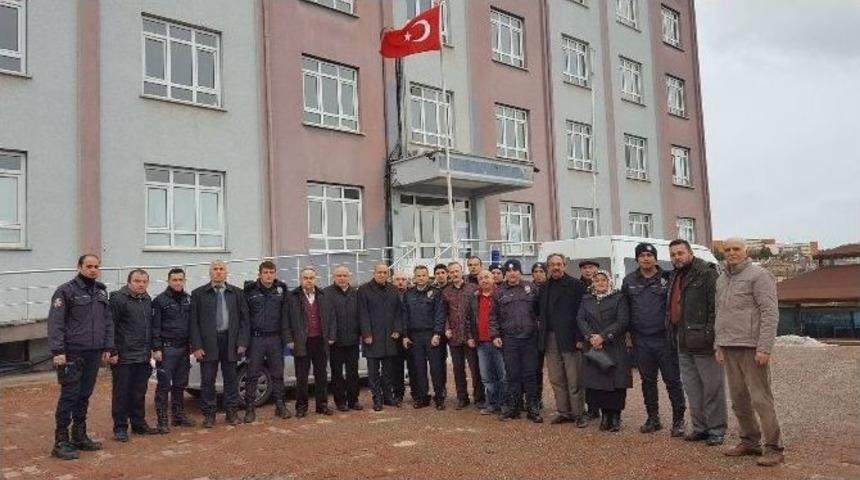 Mhp İl Ve Merkez İl&ccedil;e Başkanlığı, &Ccedil;evik Kuvvet Ekiplerini Ziyaret Etti