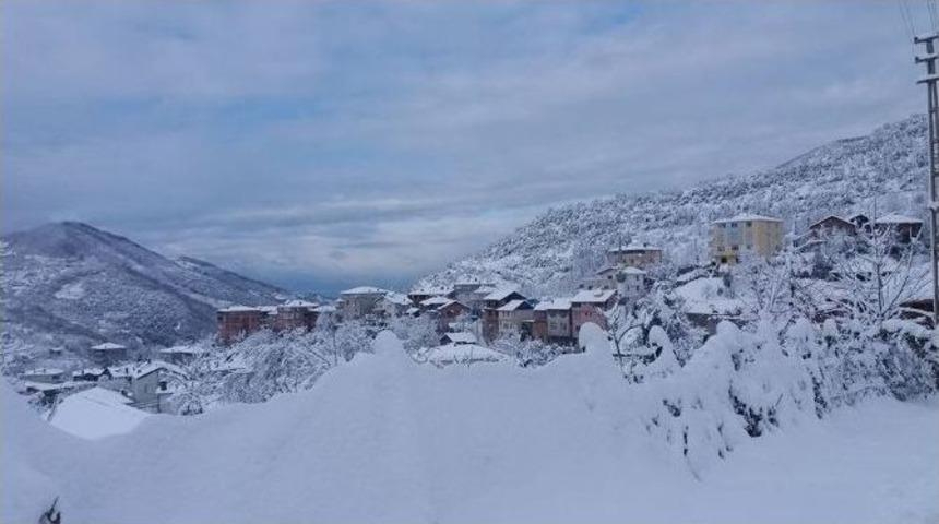 Cide’de Eğitime Kar Engeli