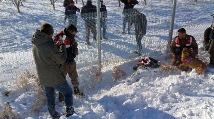 Kayıp Şahsın &Ouml;nce Otomobili Sonra Cesedi Bulundu