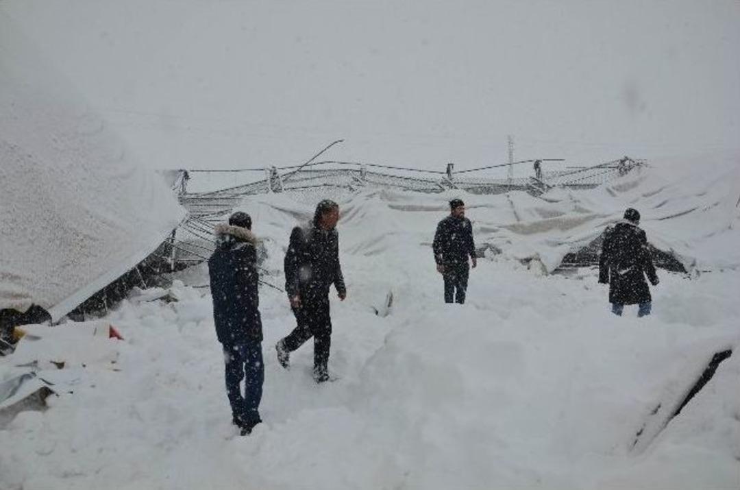 Muş&rsquo;ta Halı Saha &Ccedil;&ouml;kt&uuml;: 1 &Ouml;l&uuml;