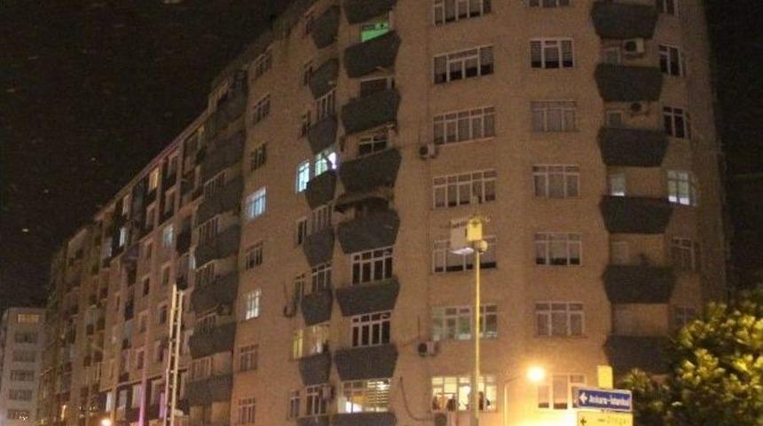 10. Kattan Kendini Atmak İstedi