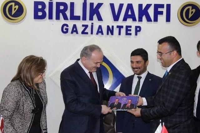 Bilim Sanayi Ve Teknoloji Bakanı Özlü’den Birlik Vakfına Ziyaret