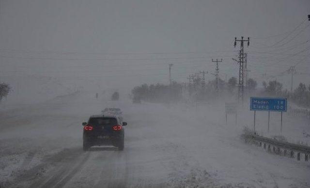 Diyarbakır’da Bazı Yollar Kar Nedeniyle Ulaşıma Kapatıldı