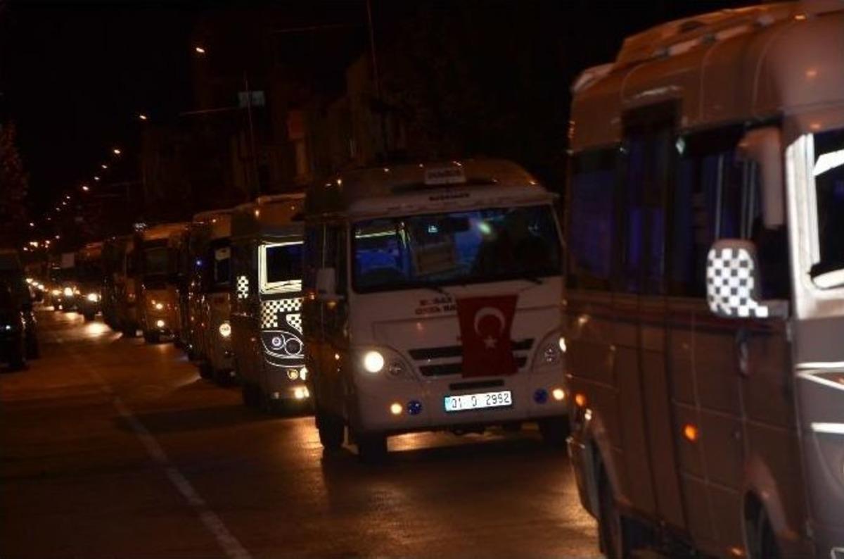 Adana&rsquo;da Minib&uuml;s Ve Dolmuş Şof&ouml;rlerinden "polisimin Yanındayım&rdquo; Kampanyasına Destek