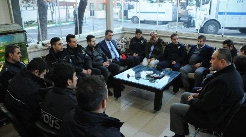 &Ccedil;evik Kuvvet&rsquo;e Ziyaretler S&uuml;r&uuml;yor