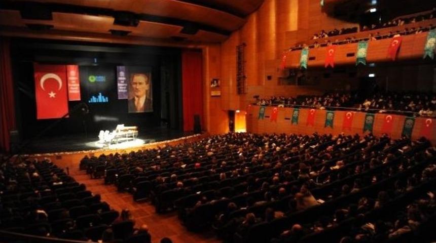 Fazıl Say Bursa&rsquo;da Sahne Aldı