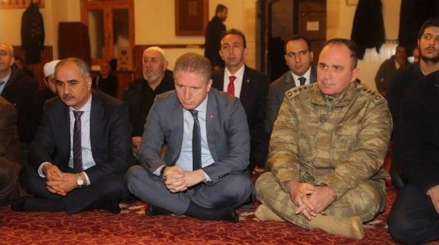 İstanbul Şehitleri İ&ccedil;in Mevlit Okutuldu