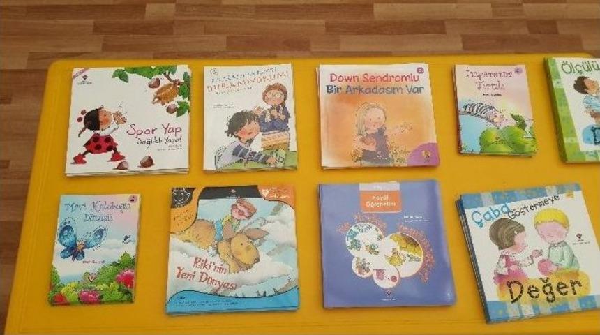 Kitap Kurtları Kitap Zinciri Oluşturdu