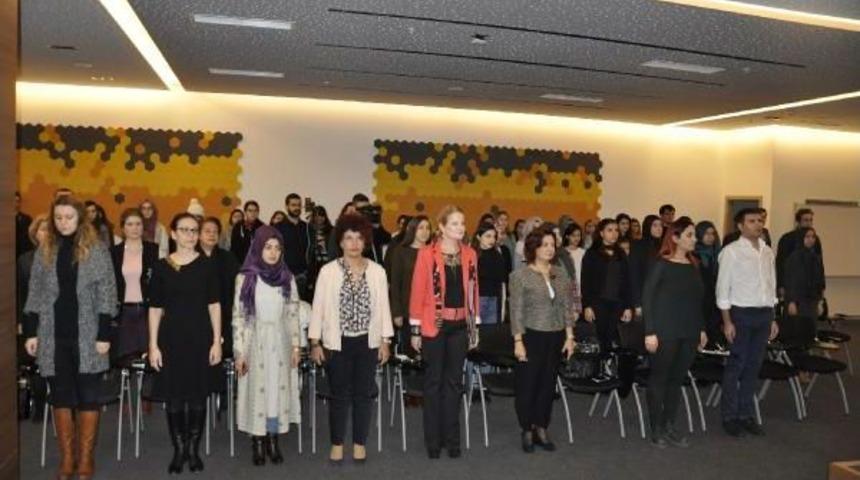 En B&uuml;y&uuml;k &Ouml;nyargı: "ona Sakın Dokunma, Onda Aıds Var"