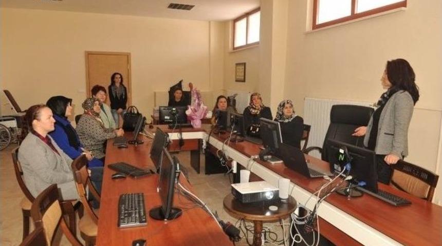 Prof. Dr. Sibel Canbaz Kabay: K&uuml;tahya&rsquo;da 500 Ms Hastası Var