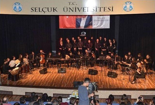 Devlet Sanatçısı Değişmez, Unutulmaz Parçaları Seslendirdi