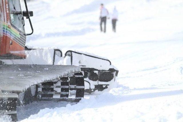 Uludağ’da Yakılan Meşale İle Sezon Erken Açıldı 1